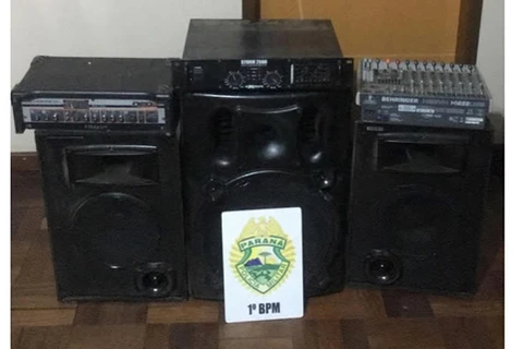 Mulher é encaminhada a delegacia por perturbação do sossego em bar de Pirai do Sul