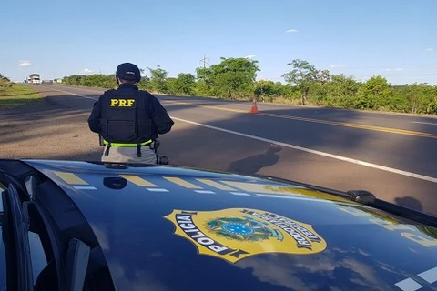 PRF resgata criança vitima de maus-tratos, em PG