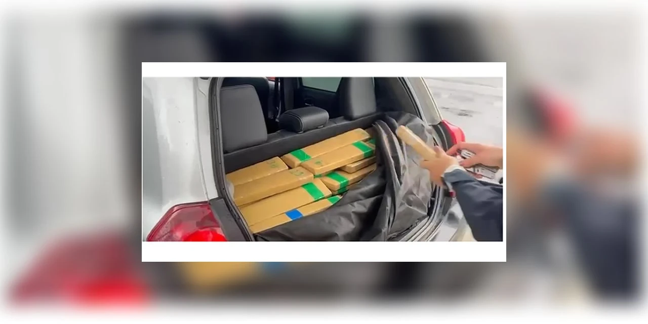 PRF apreende cerca de 320 quilos de Maconha, 10 kg de skunk e recupera veículo roubado em Prudentópolis