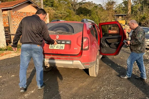 Homem é preso suspeito de abusar do enteado com doença mental, em Imbituva