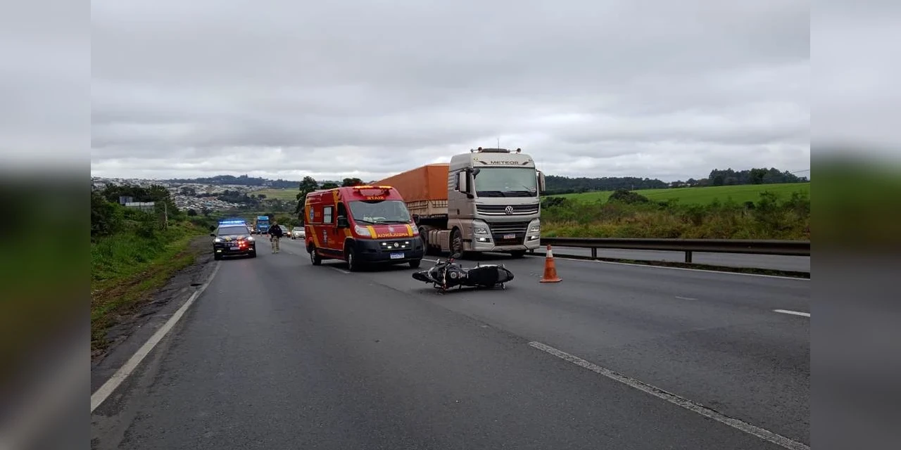 Duas pessoas ficam feridas em acidente com moto na Presidente Kennedy, em PG