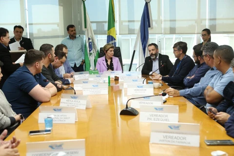 Prefeita Elizabeth anuncia a vinda de nova indústria com investimento de R$ 388 milhões