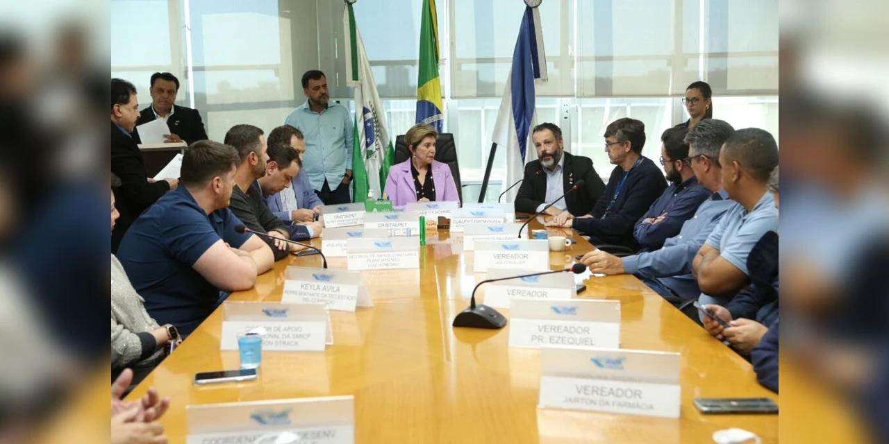 Prefeita Elizabeth anuncia a vinda de nova indústria com investimento de R$ 388 milhões