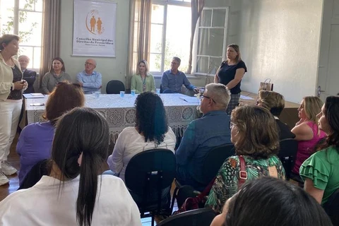 Representantes tomam posse no Conselho Municipal dos Direitos da Pessoa Idosa