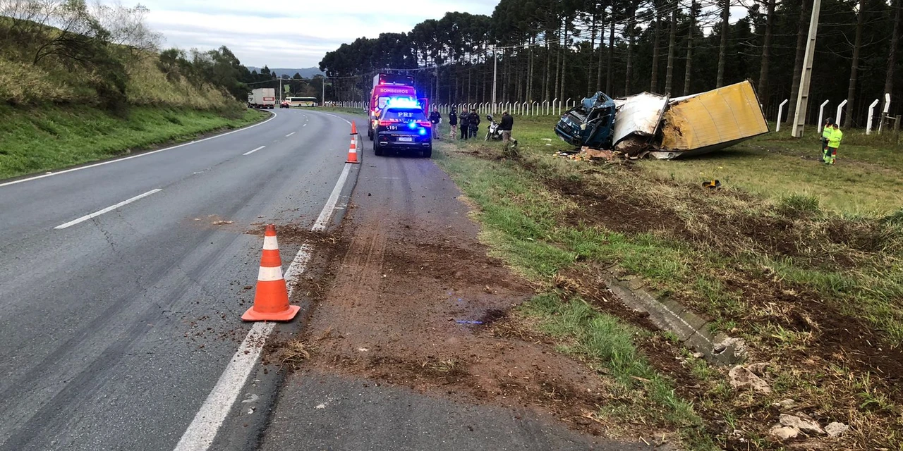Motorista perde controle de direção e capota próximo a Vila Velha em PG
