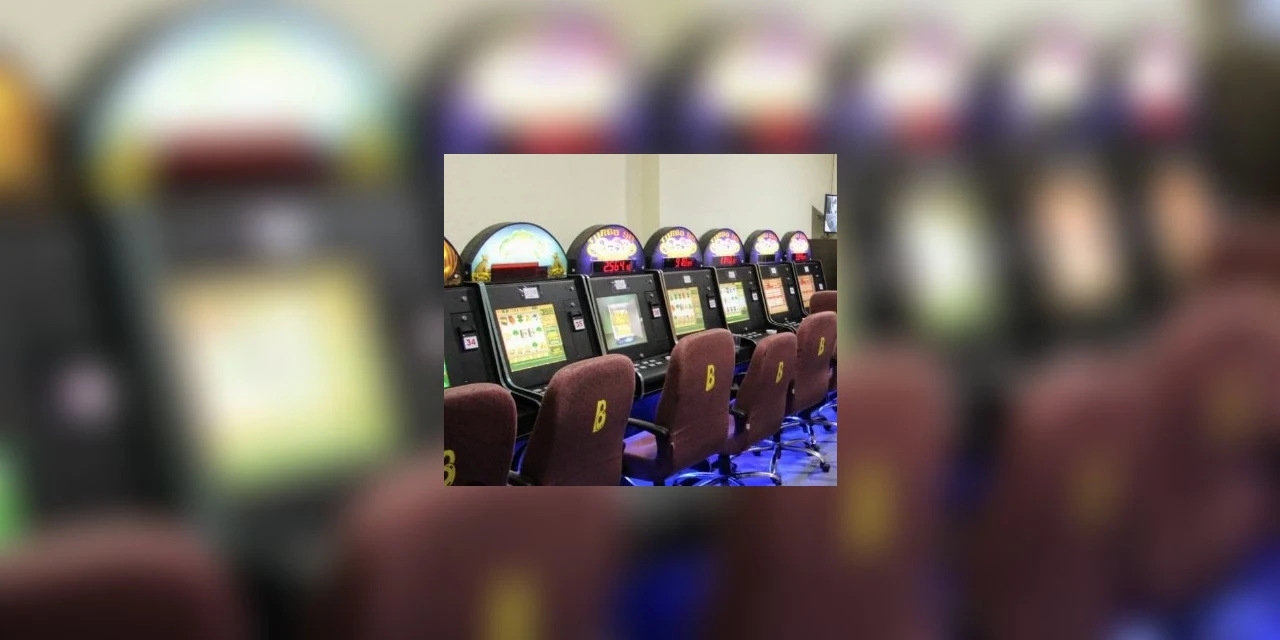 Operação apreende 8 máquinas de bingo eletrônico em casa de jogos de azar em PG