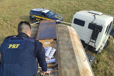 Após tentar fugir por 50 quilômetros, homem é preso pela PRF e PM