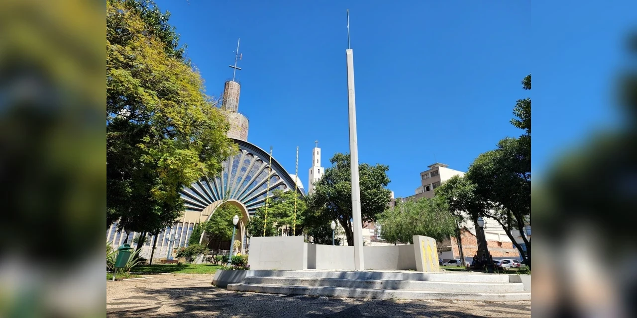 Cápsula do tempo será aberta no próximo dia 8