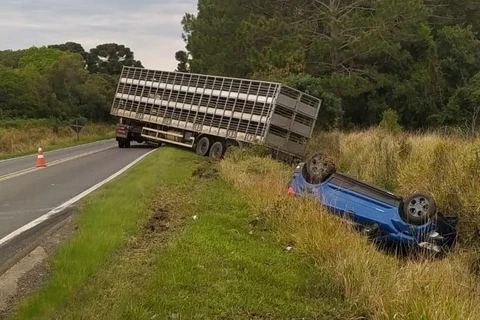 Casal de idosos morre em grave acidente na PR-151, em Palmeira