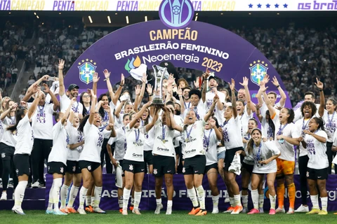 De virada, Corinthians vence Ferroviária e é pentacampeão brasileiro de Futebol Feminino