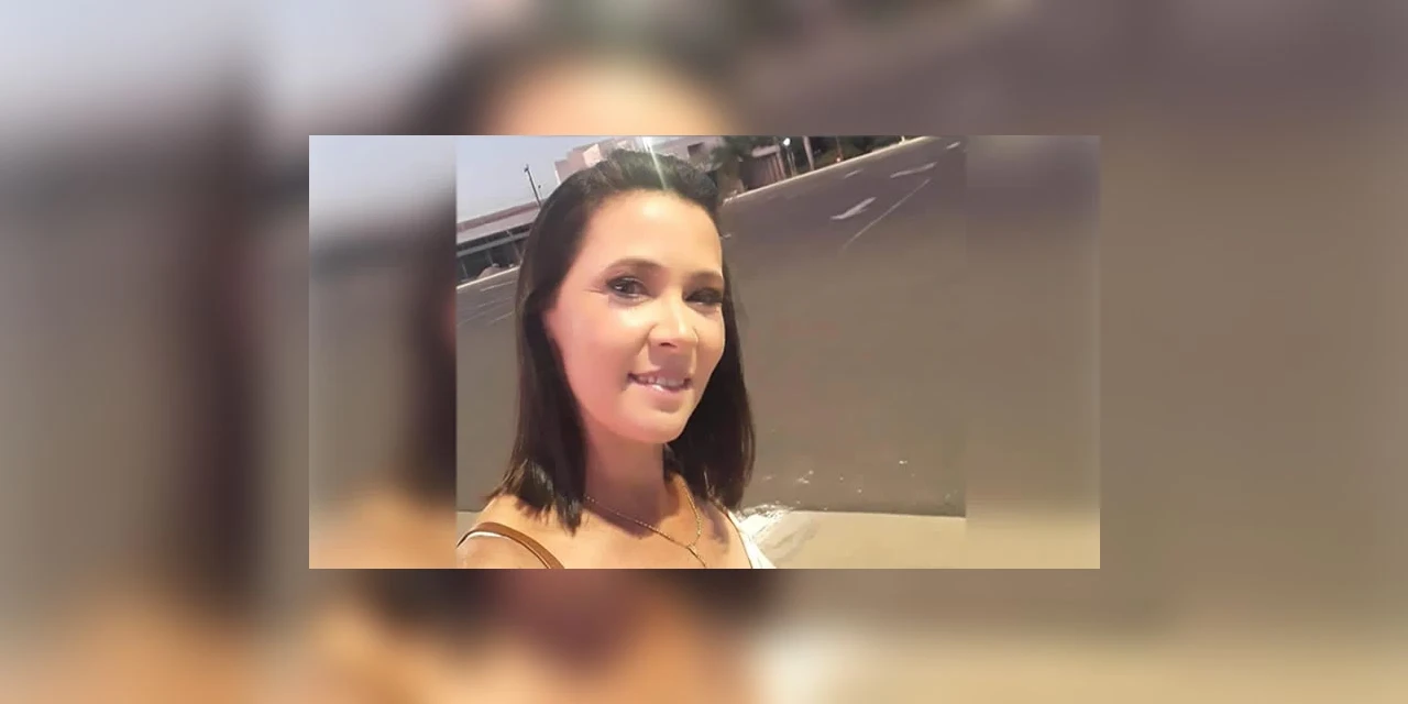 Mulher é morta a facadas pelo ex-marido dentro de casa, diz polícia