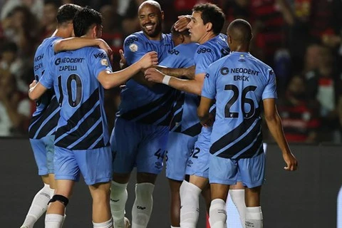 Athletico vence Flamengo por 3 a 0 pelo Brasileirão