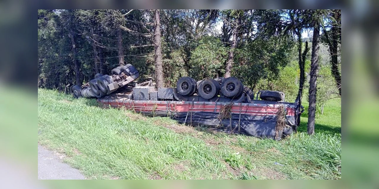 Engavetamento envolvendo vários veículos na BR-376 deixa feridos