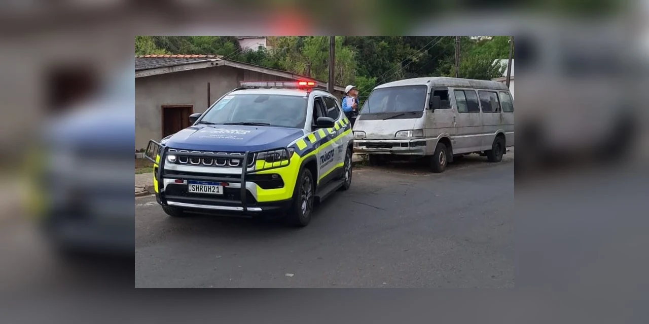 Prefeitura inicia levantamento de veículos abandonados em vias públicas e notificação de proprietários