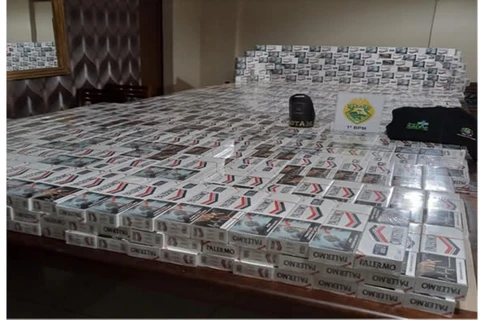 Operação conjunta resulta na apreensão de quase 700 caixas de cigarros contrabandeados