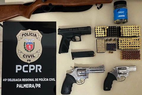 Homem é preso em flagrante por posse ilegal de arma de fogo de uso restrito em Palmeira