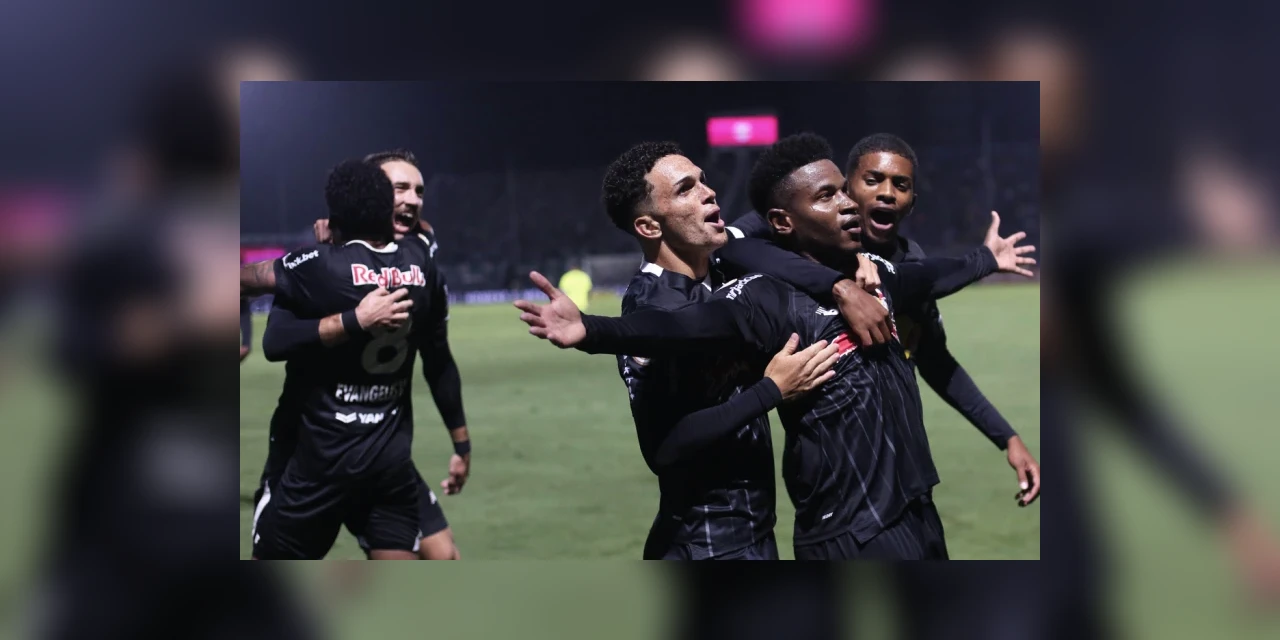 Bragantino assume vice-liderança do Brasileiro após superar Palmeiras