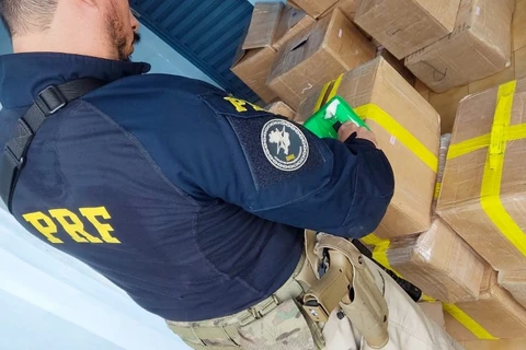 PRF apreende mais de meia tonelada de maconha, crack e cocaína na região