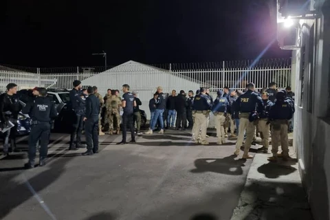 Operação policial mira grupo criminoso responsável por furtos e roubos de cargas no Paraná