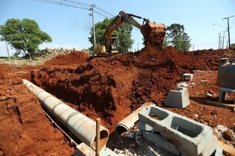 Prefeitura segue com obras de pavimentação do Distrito Industrial