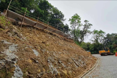 QUEDA DE BARREIRA: Confira local de bloqueios nas rodovias estaduais do PR