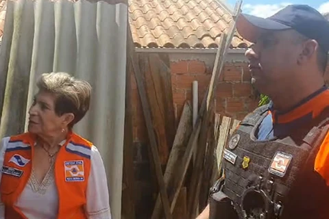 A prefeitura está em ação e, se você precisar de socorro, ligue para 193; diz prefeita Elizabeth