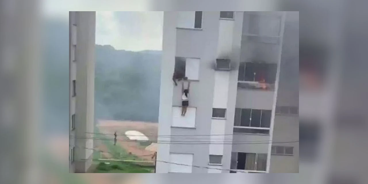 Avós pulam de prédio após criança colocar fogo em sofá; assista!