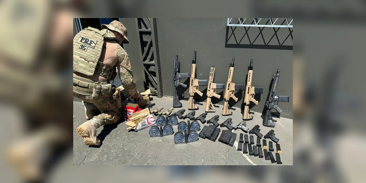 PRF apreende arsenal e toneladas de drogas na região da tríplice fronteira