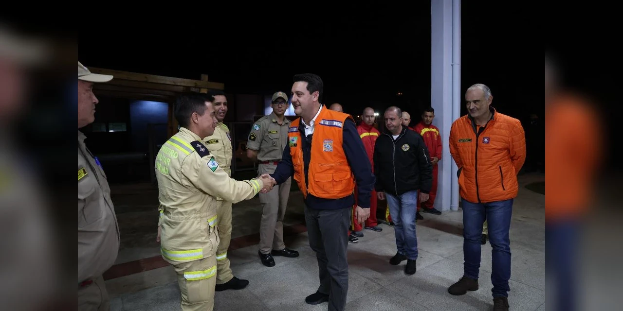 Governador visita São Mateus do Sul, uma das cidades mais afetadas pelas chuvas