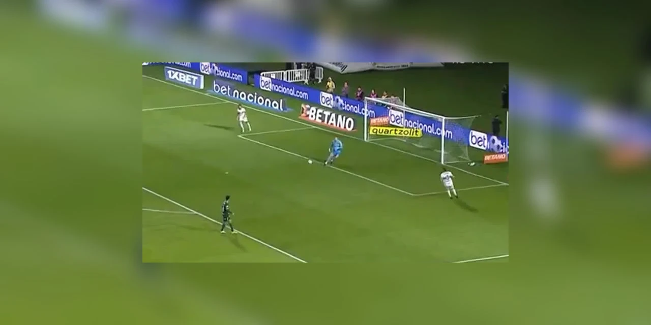 Jogada ensaiada do Coritiba contra o Palmeiras vira meme nas redes sociais; assista