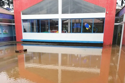 Prefeitura suspende aulas em 7 unidades escolares e altera atendimentos em 4 unidades de saúde