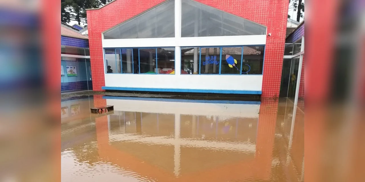 Prefeitura suspende aulas em 7 unidades escolares e altera atendimentos em 4 unidades de saúde
