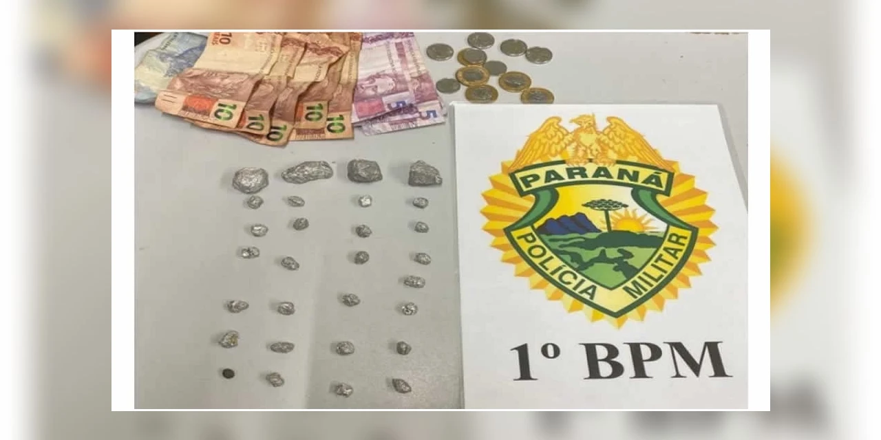 Dupla é detida suspeita de tráfico de drogas, em Palmeira