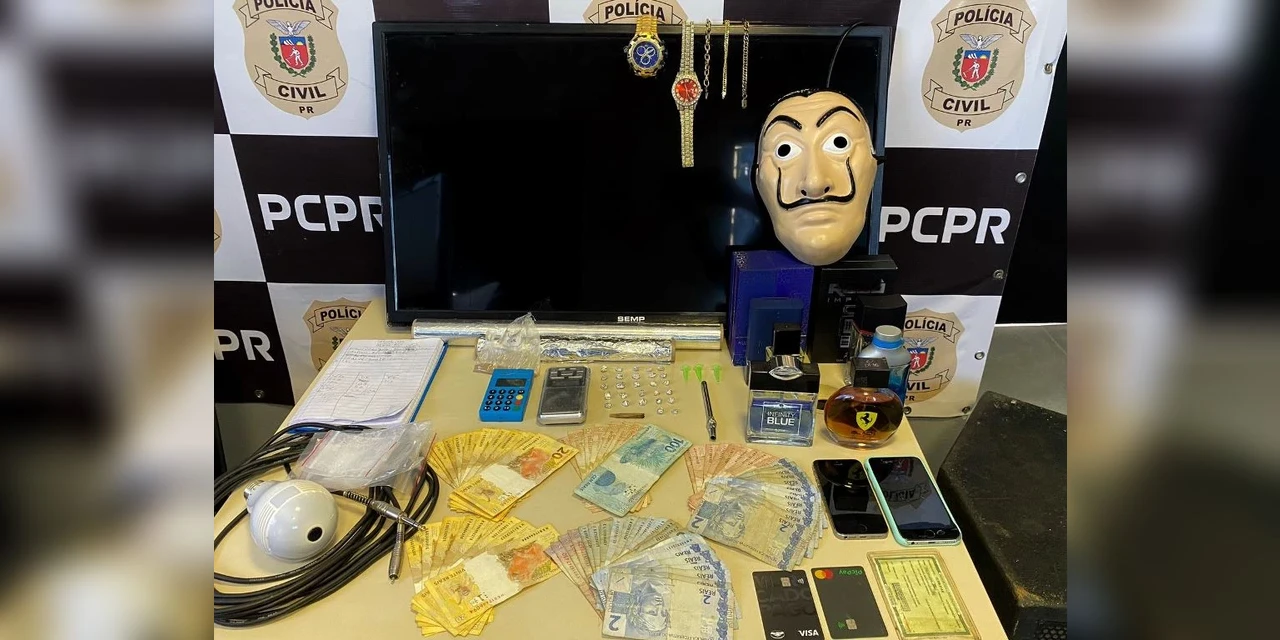 Após denúncias, polícia fecha boca de fumo e prende jovem, em Palmeira