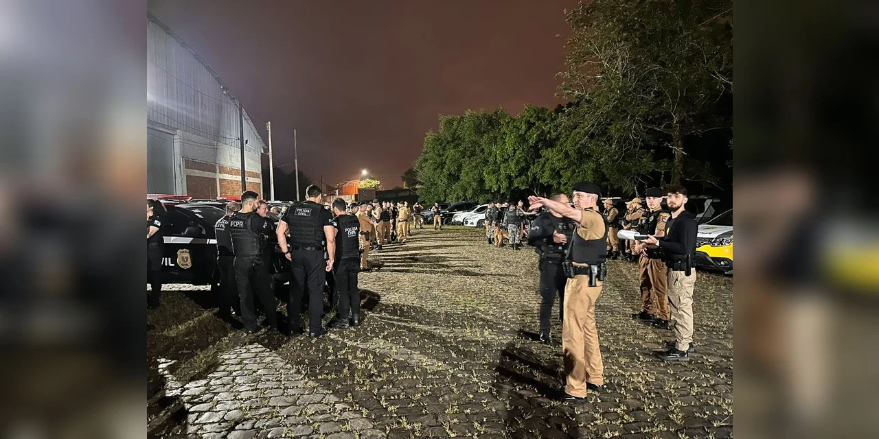Operação mira grupo criminoso envolvido com tráfico de drogas na região; 21 pessoas foram presas
