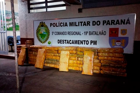 Polícia Militar apreende 512 quilos de droga semelhante à maconha no Paraná