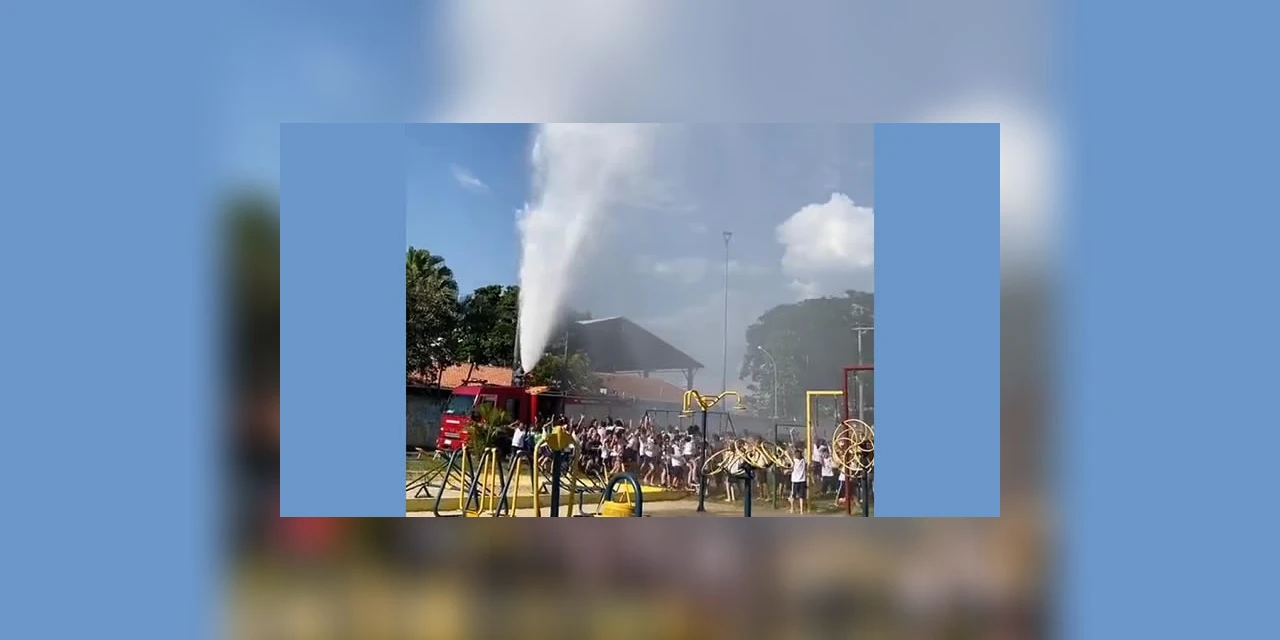 Vídeo mostra criançada se refrescando com ajuda do Corpo de Bombeiros