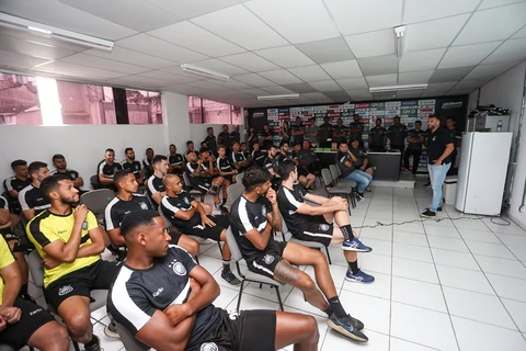 Elenco do Fantasma se reapresenta no Germano Krüger