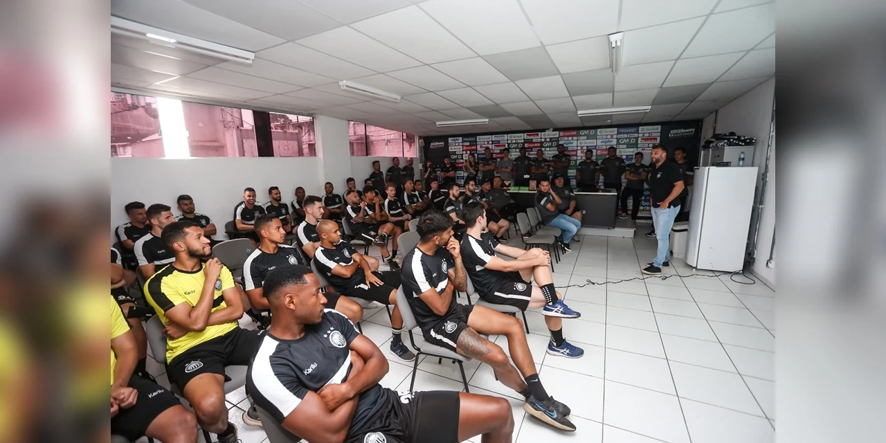 Elenco do Fantasma se reapresenta no Germano Krüger