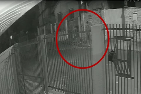 Vídeo mostra momento que homem é assassinado a golpes de barra de ferro em Castro