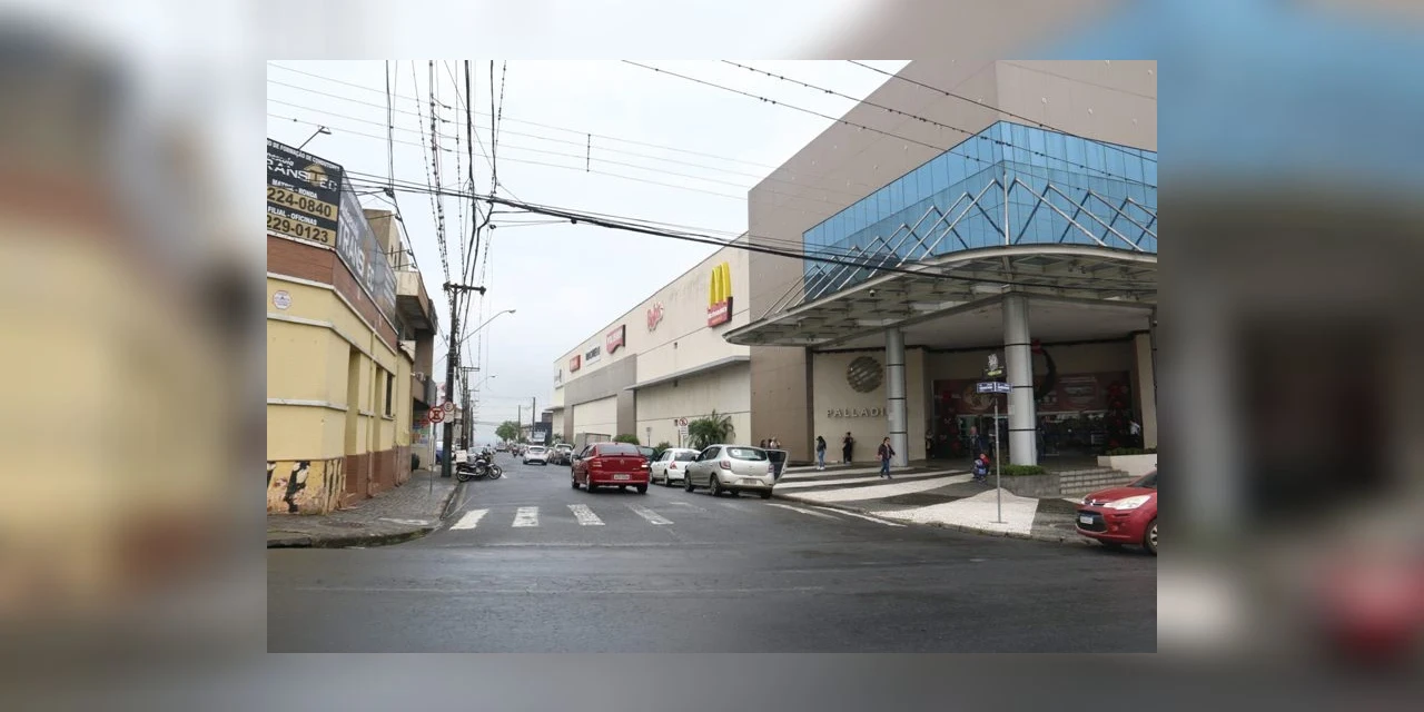 Prefeitura alerta para mudança de sentido de fluxo nas ruas Enfermeiro Paulino e Osvaldo Cruz