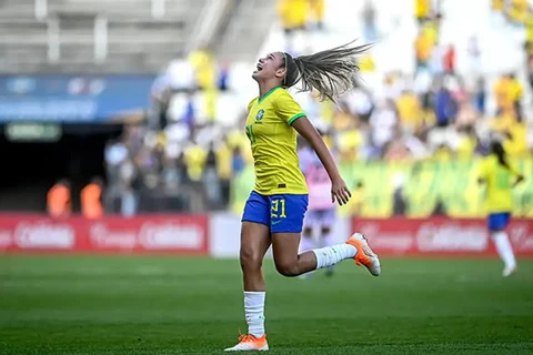 Amistoso: seleção feminina vira 2 vezes contra Japão e vence por 4 a 3