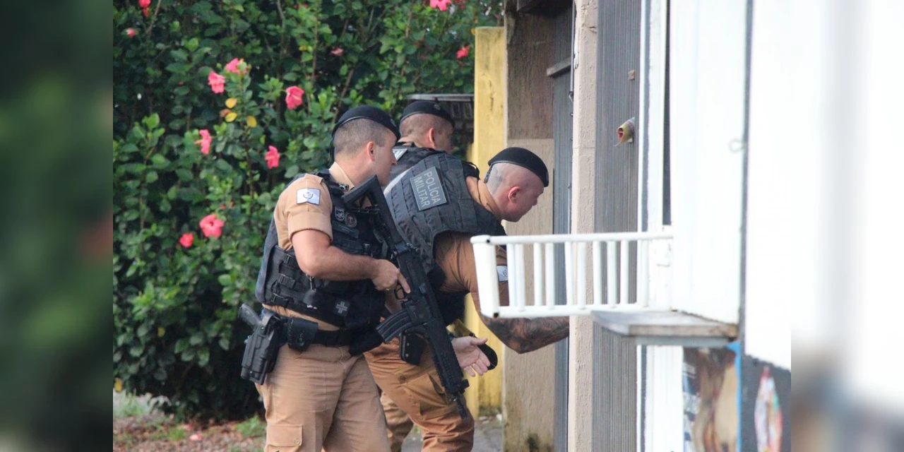 PMPR prende cinco pessoas ligadas ao tráfico de drogas em rodovias no Paraná