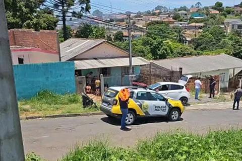 Jovem é assassinada a tiros dentro de casa em bairro de PG