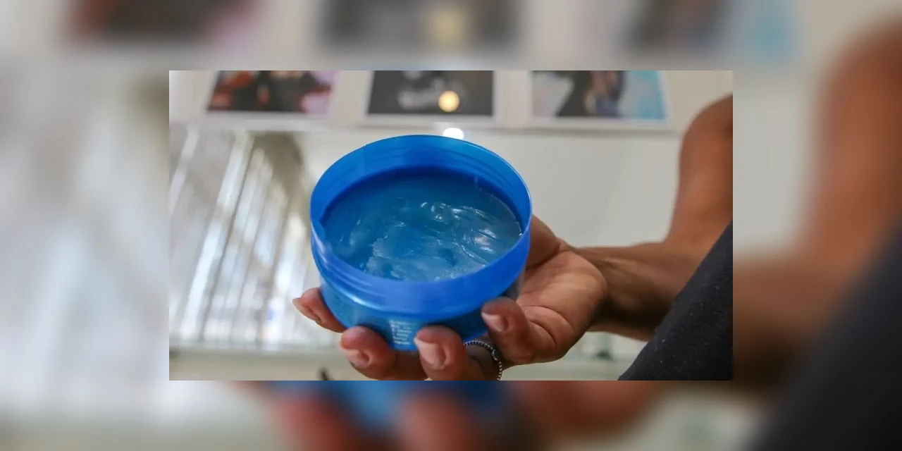 No Rio, pomada modeladora de cabelo faz emergência lotar após Natal