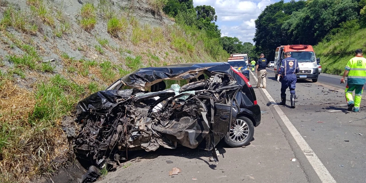Colisão entre automóvel e caminhão termina em morte na BR-373 em Imbituva