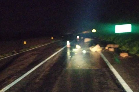 PRF interdita BR-277 após deslizamentos de pedras; não há previsão de liberação