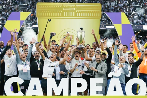 Corinthians vence Cruzeiro por 1 a 0 e é campeão da Copinha pela 11ª vez