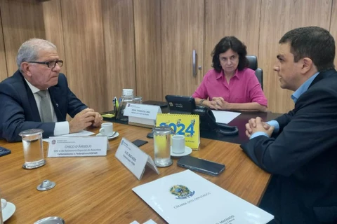 Aliel e Ministra da Saúde anunciam habilitação da UPA Santana