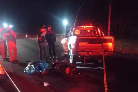 Colisão entre motocicleta e camioneta termina em morte na PR-090, em Piraí do Sul